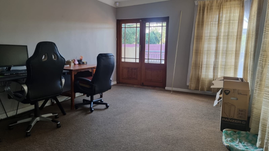 To Let 5 Bedroom Property for Rent in Vanderbijlpark SW 5 Gauteng