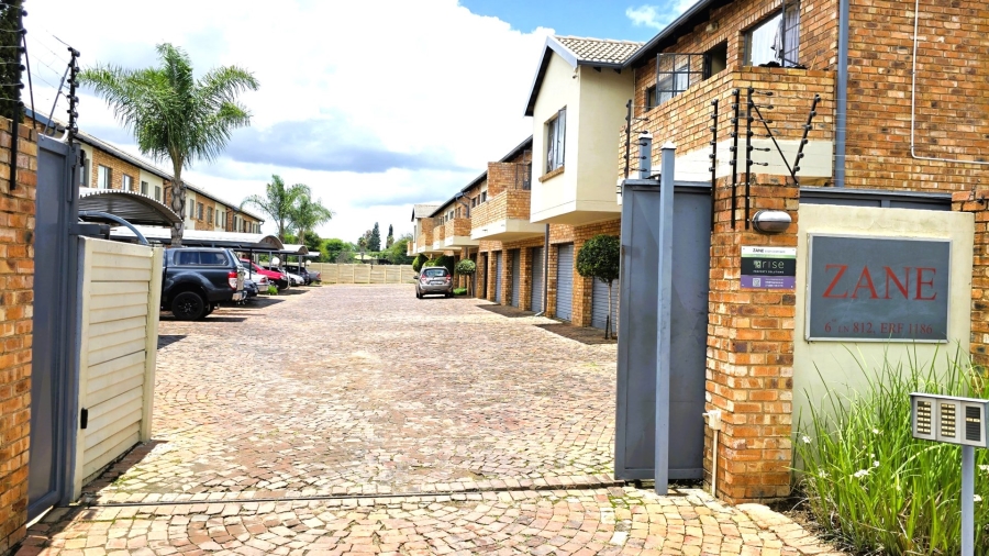 To Let 2 Bedroom Property for Rent in Wonderboom South Gauteng