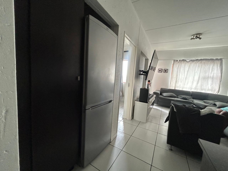 To Let 2 Bedroom Property for Rent in Paulshof Gauteng