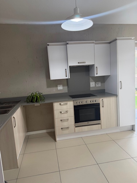 To Let 1 Bedroom Property for Rent in Paulshof Gauteng