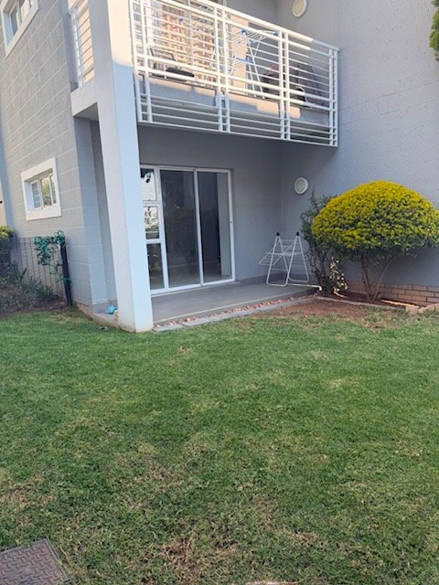 To Let 1 Bedroom Property for Rent in Paulshof Gauteng
