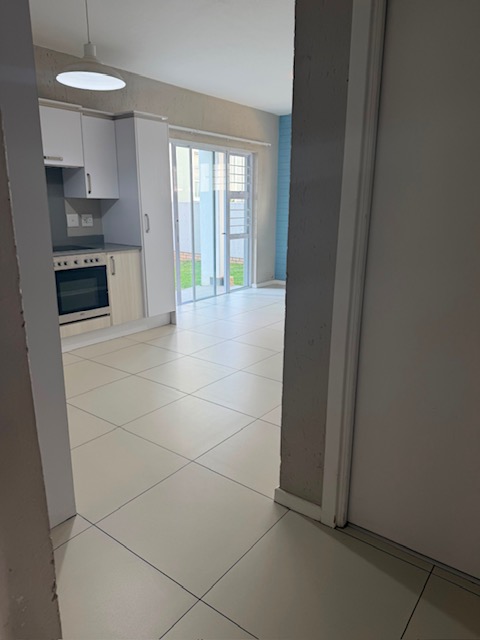 To Let 1 Bedroom Property for Rent in Paulshof Gauteng