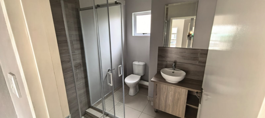 To Let 2 Bedroom Property for Rent in Blue Hills Gauteng