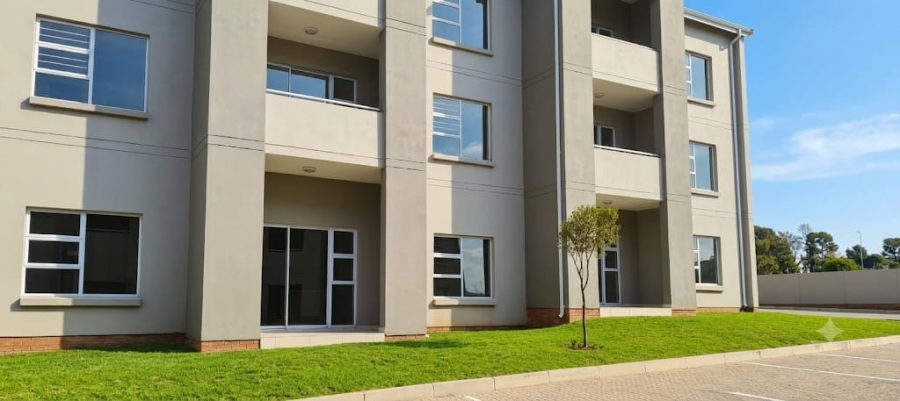 To Let 2 Bedroom Property for Rent in Blue Hills Gauteng