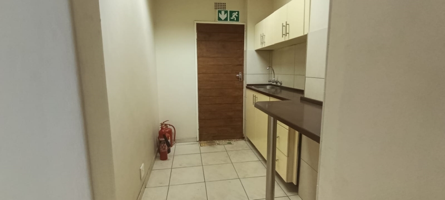 Commercial Property for Sale in Rhodesfield Gauteng