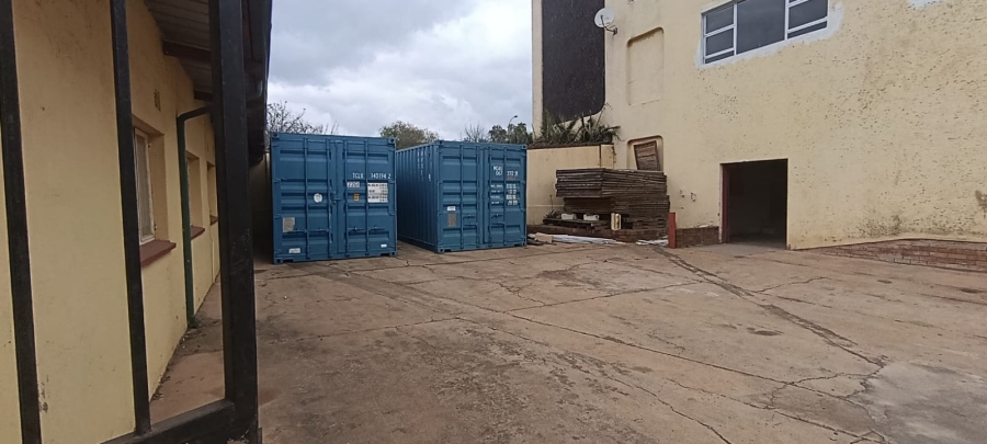 Commercial Property for Sale in Rhodesfield Gauteng