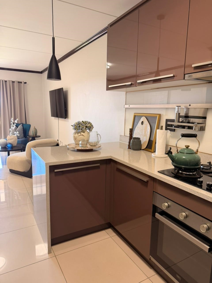 To Let 2 Bedroom Property for Rent in Blue Hills Gauteng