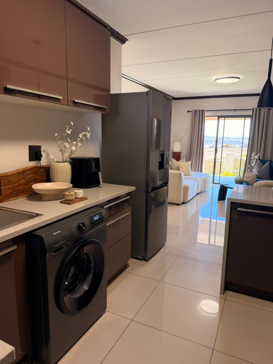 To Let 2 Bedroom Property for Rent in Blue Hills Gauteng