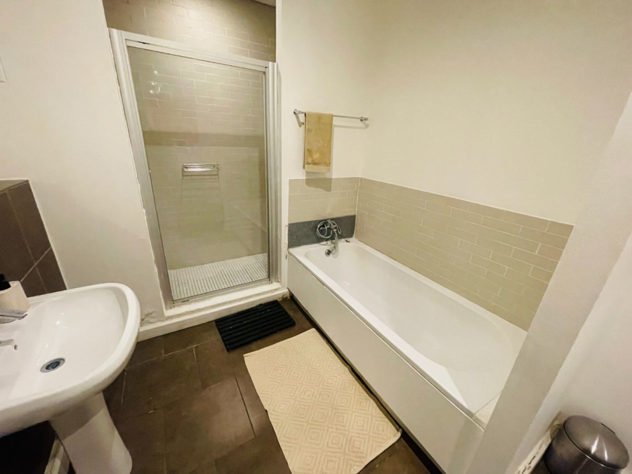 To Let 2 Bedroom Property for Rent in Newtown Gauteng