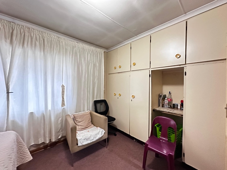 2 Bedroom Property for Sale in Protea North Gauteng