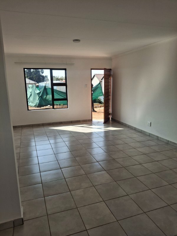 3 Bedroom Property for Sale in Windmill Park Gauteng