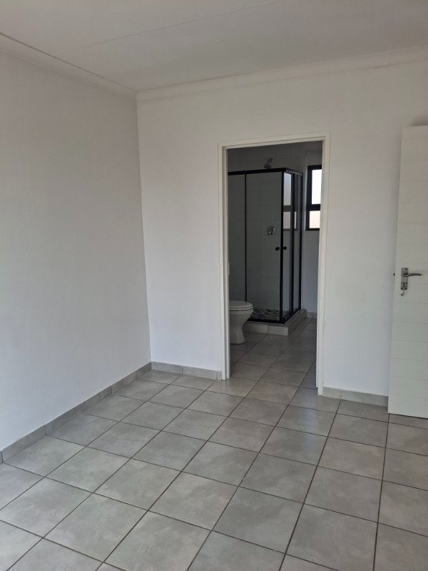 3 Bedroom Property for Sale in Windmill Park Gauteng