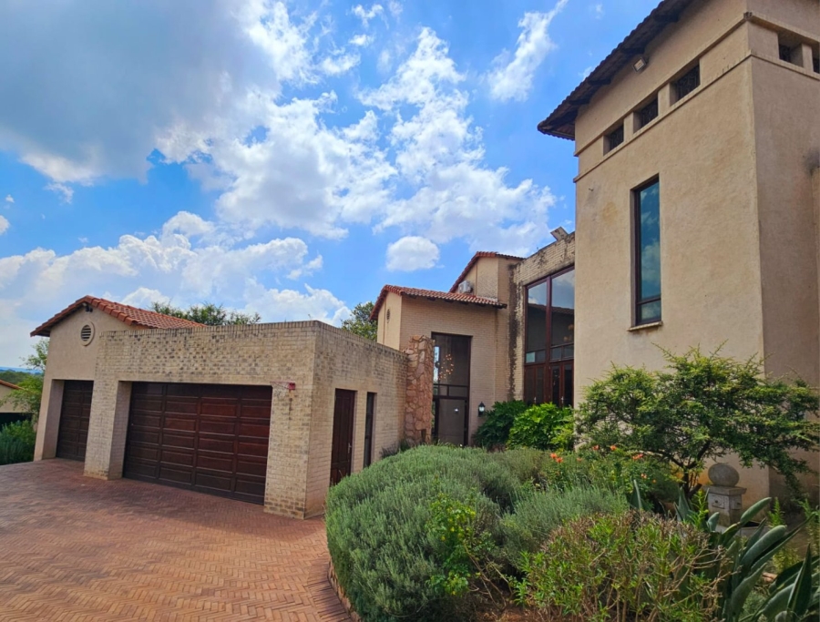 5 Bedroom Property for Sale in Avianto Estates Gauteng