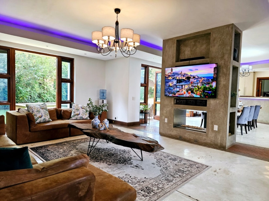 5 Bedroom Property for Sale in Avianto Estates Gauteng