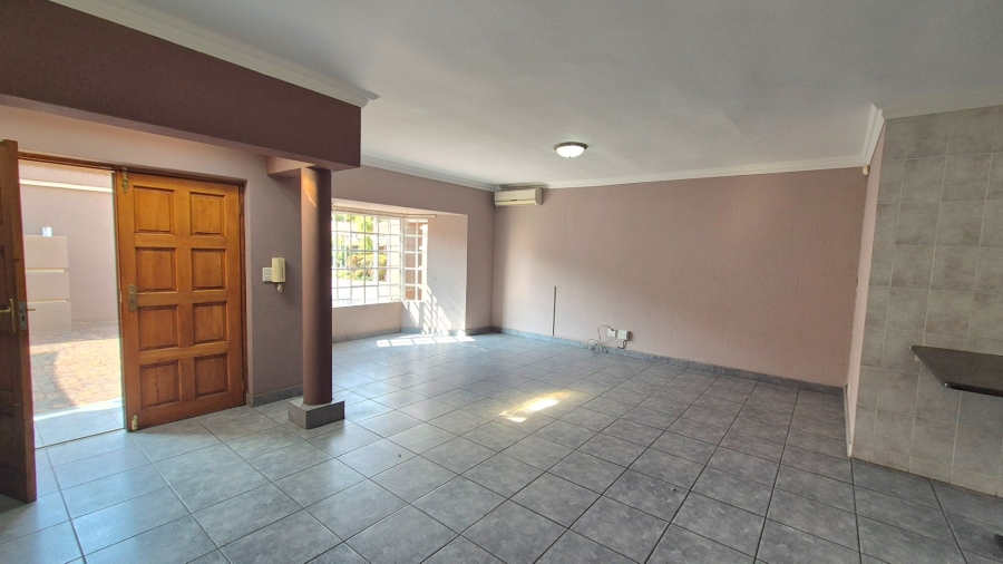 3 Bedroom Property for Sale in Vanderbijlpark SW 5 Gauteng