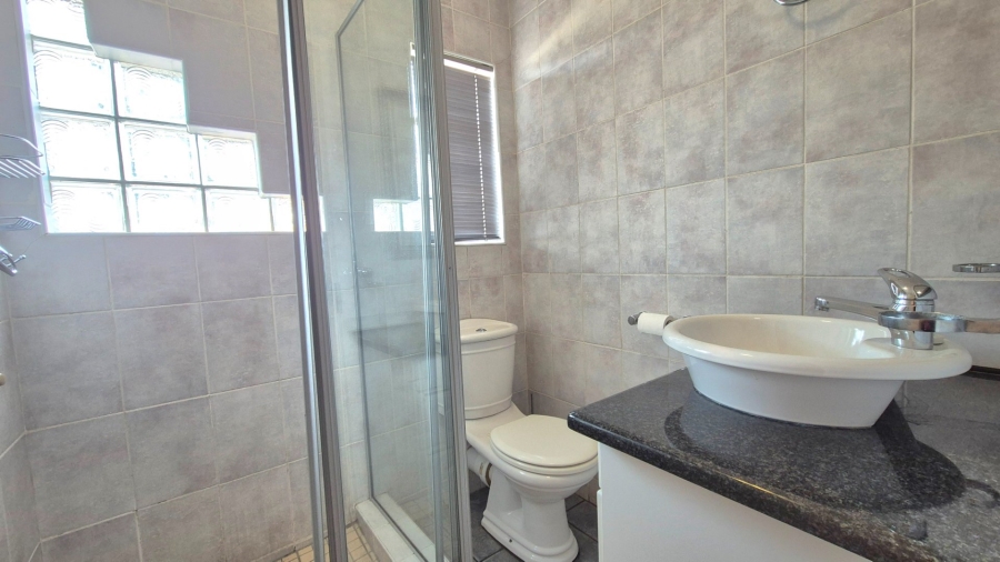 3 Bedroom Property for Sale in Vanderbijlpark SW 5 Gauteng