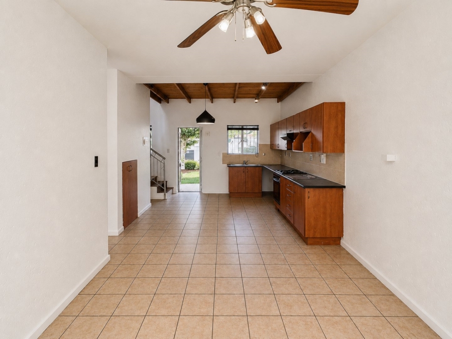 3 Bedroom Property for Sale in Greenstone Hill Gauteng