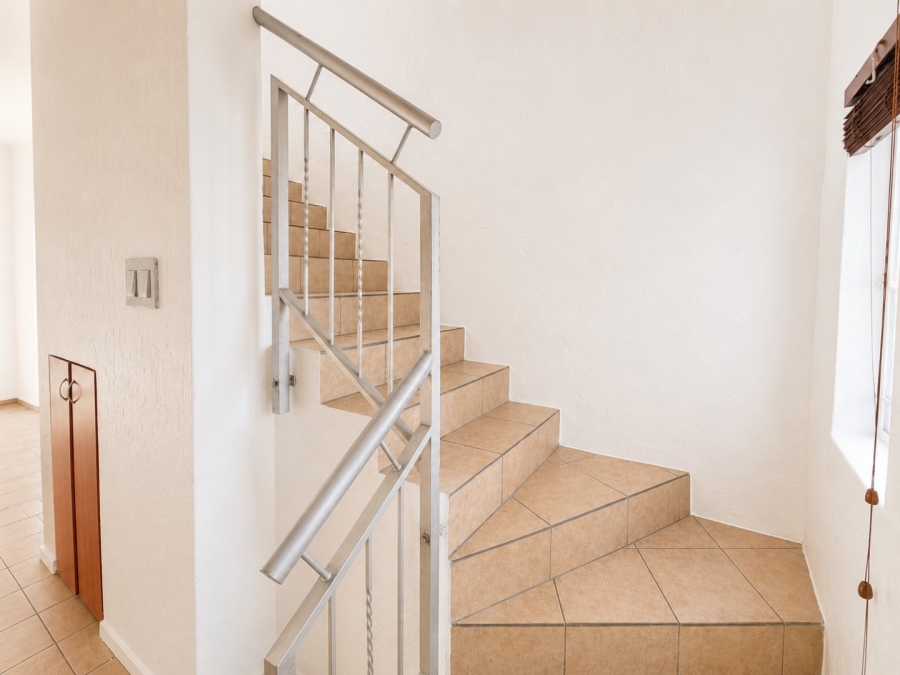 3 Bedroom Property for Sale in Greenstone Hill Gauteng