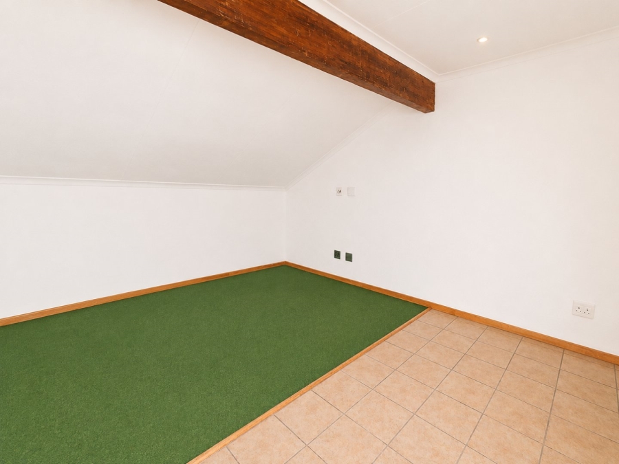 3 Bedroom Property for Sale in Greenstone Hill Gauteng