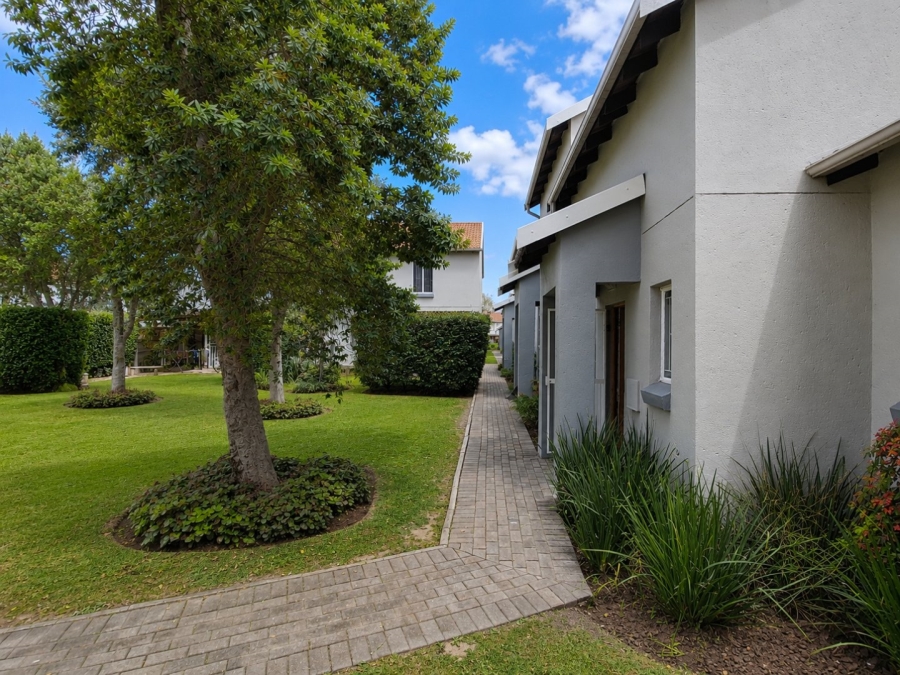 3 Bedroom Property for Sale in Greenstone Hill Gauteng