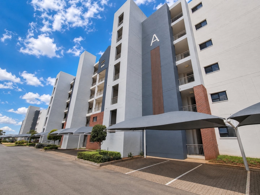 2 Bedroom Property for Sale in Greenstone Hill Gauteng