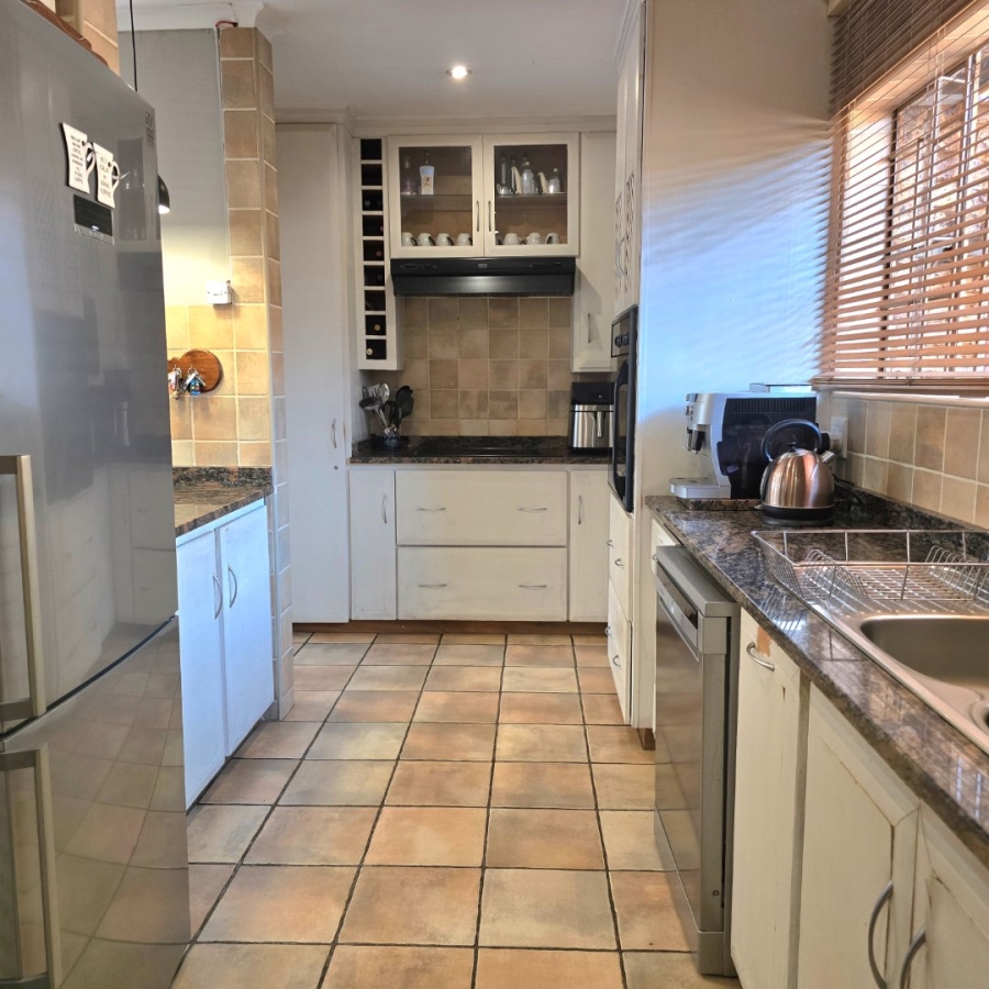 3 Bedroom Property for Sale in Faerie Glen Gauteng