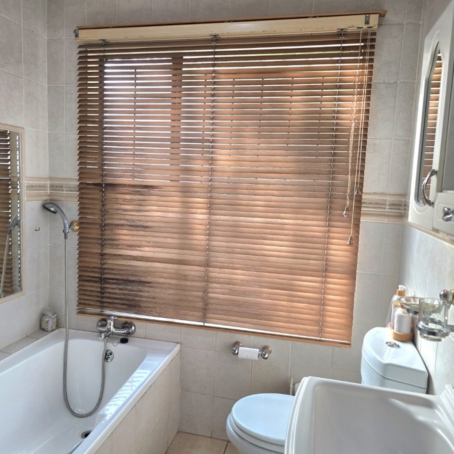 3 Bedroom Property for Sale in Faerie Glen Gauteng