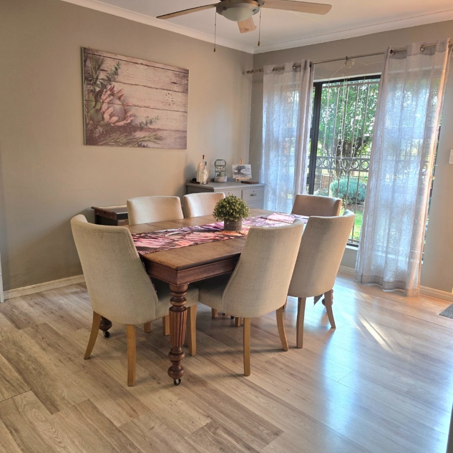 3 Bedroom Property for Sale in Faerie Glen Gauteng