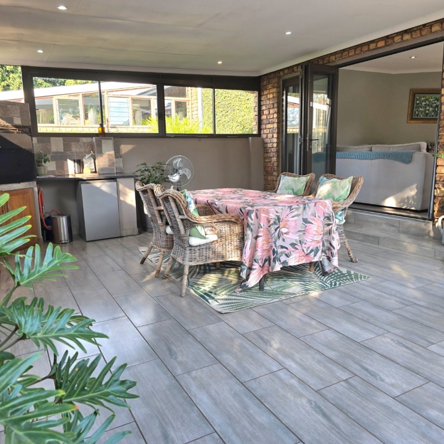 3 Bedroom Property for Sale in Faerie Glen Gauteng