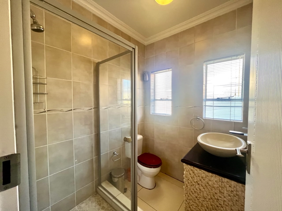 4 Bedroom Property for Sale in Raslouw Gauteng