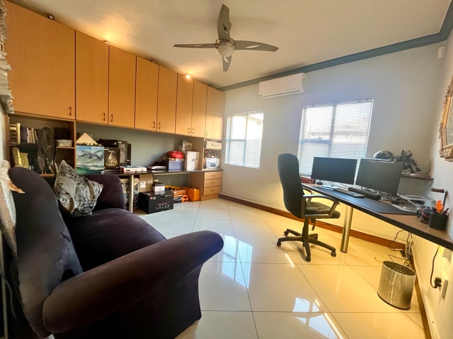 4 Bedroom Property for Sale in Raslouw Gauteng