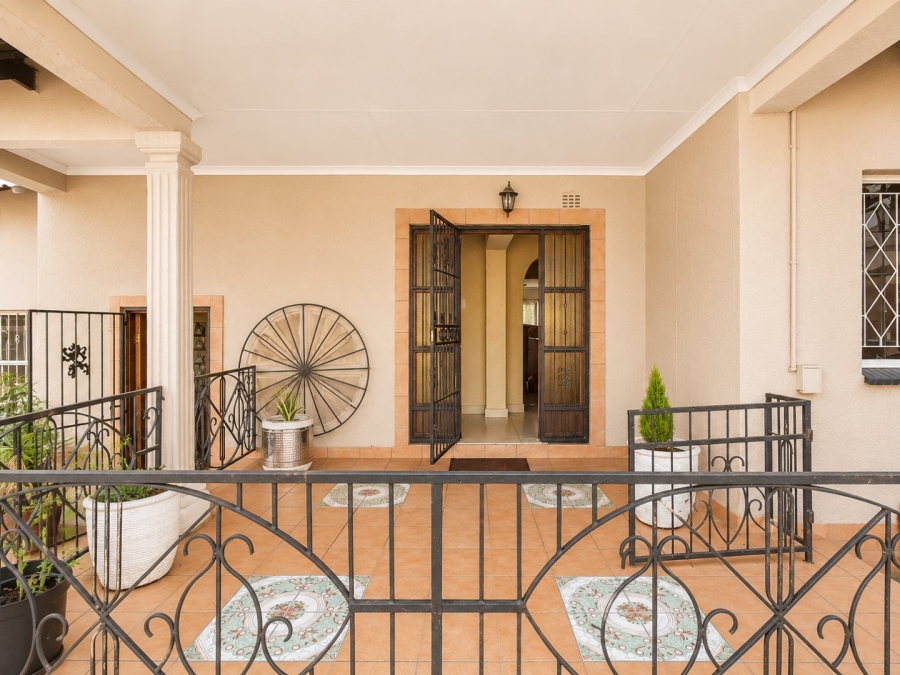 3 Bedroom Property for Sale in Esther Park Gauteng