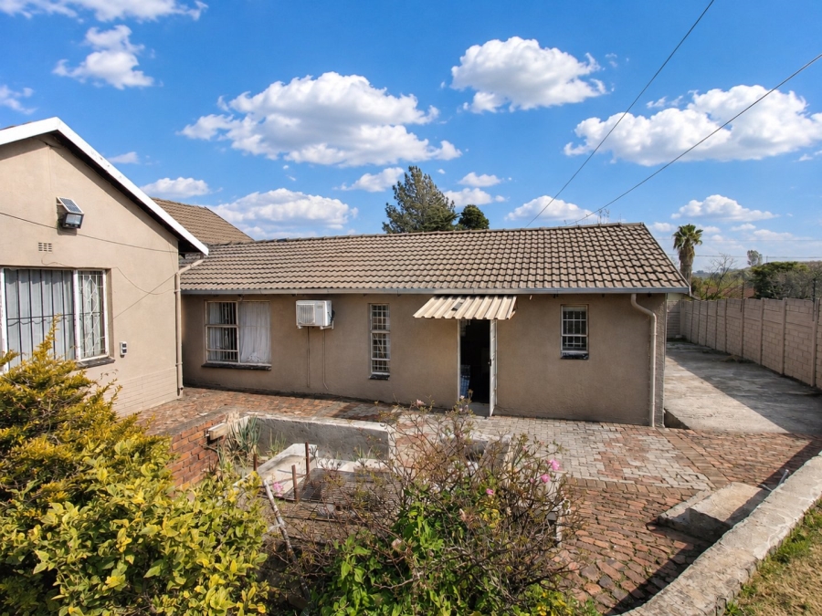 3 Bedroom Property for Sale in Esther Park Gauteng