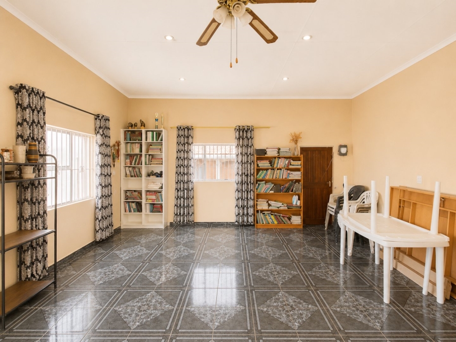 3 Bedroom Property for Sale in Esther Park Gauteng