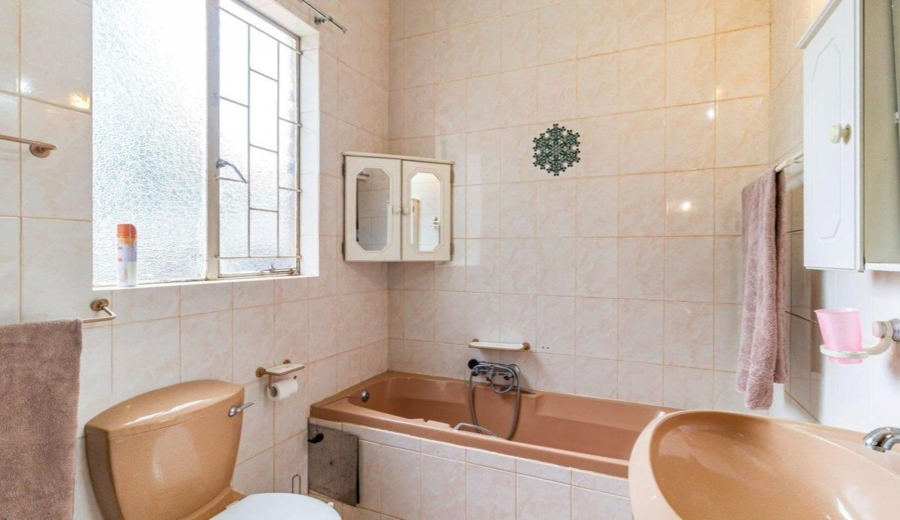 6 Bedroom Property for Sale in Murrayfield Gauteng