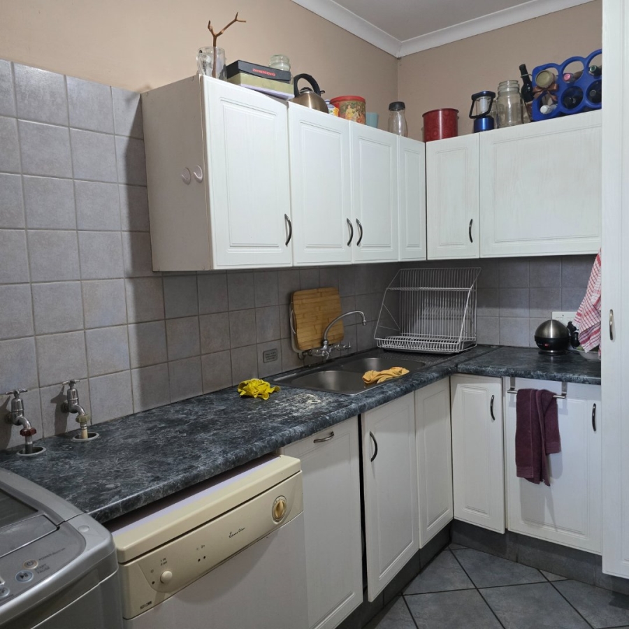 6 Bedroom Property for Sale in Murrayfield Gauteng