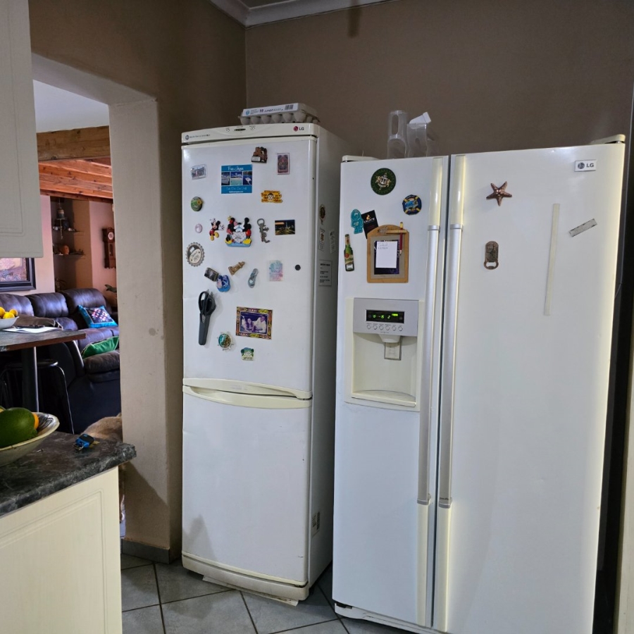 6 Bedroom Property for Sale in Murrayfield Gauteng