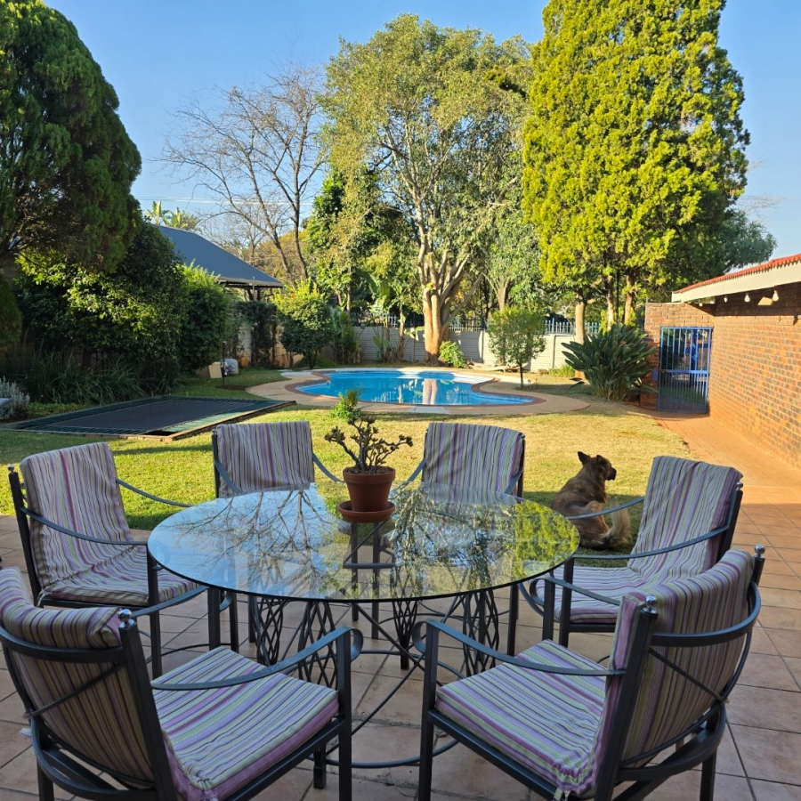 6 Bedroom Property for Sale in Murrayfield Gauteng