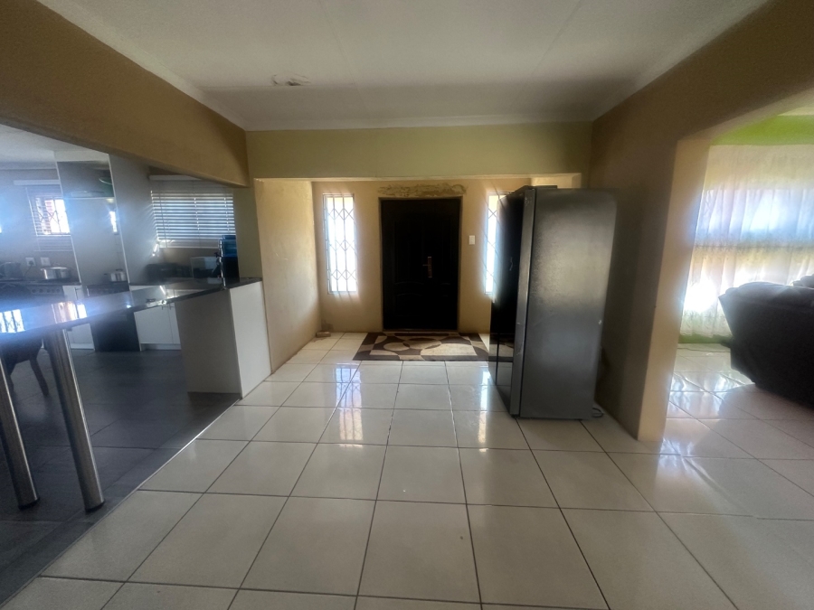 8 Bedroom Property for Sale in Lenasia South Gauteng
