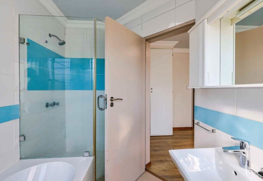 3 Bedroom Property for Sale in Faerie Glen Gauteng