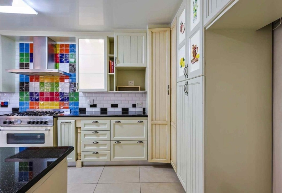 3 Bedroom Property for Sale in Faerie Glen Gauteng