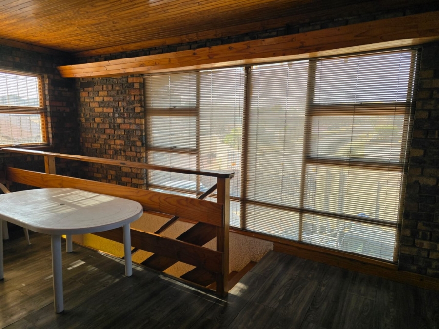 4 Bedroom Property for Sale in Marlands Gauteng