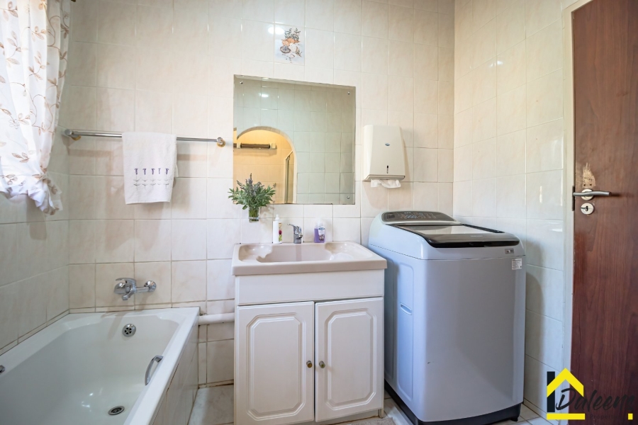 4 Bedroom Property for Sale in Marlands Gauteng
