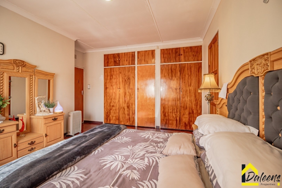 4 Bedroom Property for Sale in Marlands Gauteng