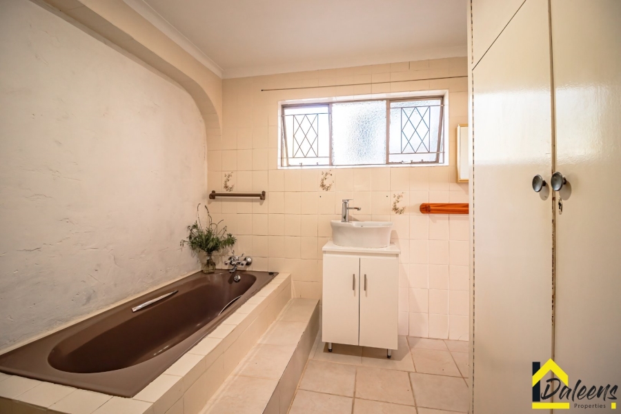 4 Bedroom Property for Sale in Marlands Gauteng
