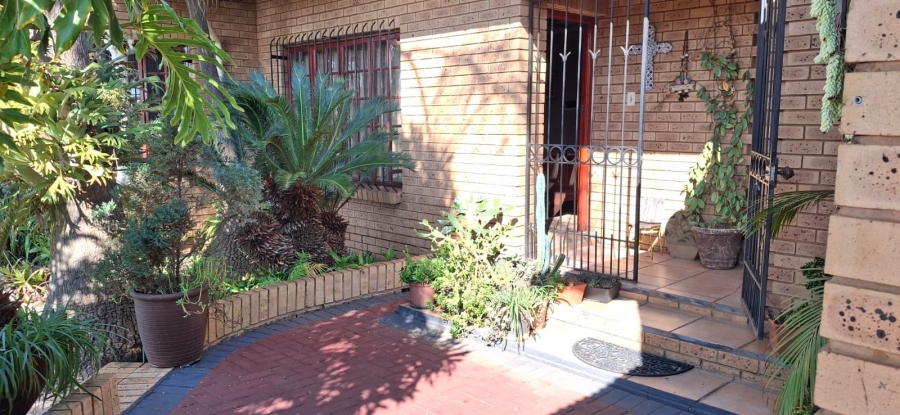 4 Bedroom Property for Sale in Montana Park Gauteng