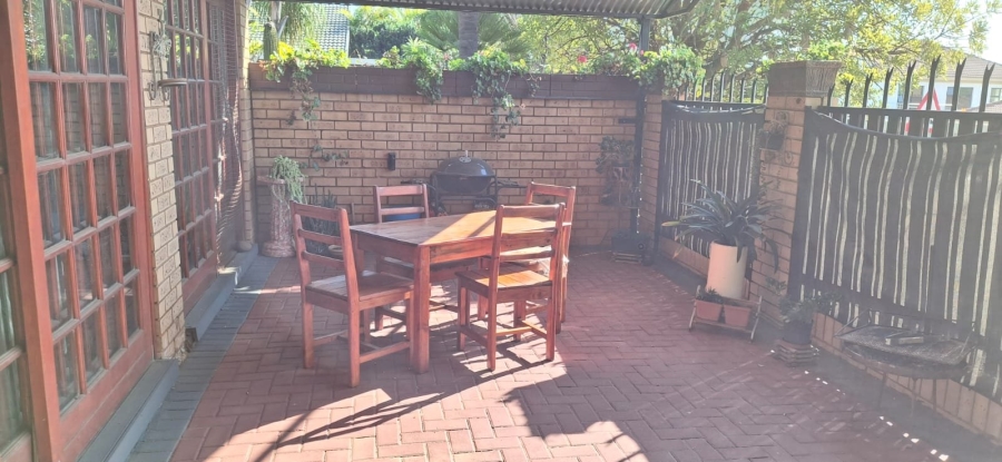 4 Bedroom Property for Sale in Montana Park Gauteng