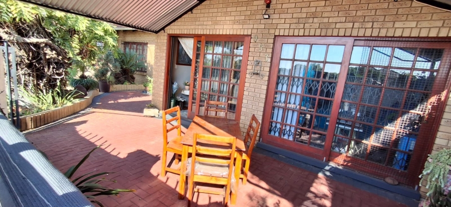4 Bedroom Property for Sale in Montana Park Gauteng
