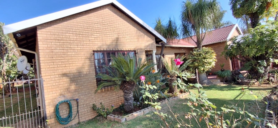 4 Bedroom Property for Sale in Montana Park Gauteng
