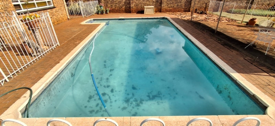 3 Bedroom Property for Sale in Wonderboom South Gauteng
